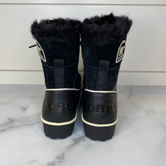 SOREL Tivoli II Suede Black Snow Boot With Fur - Picture 13 of 14